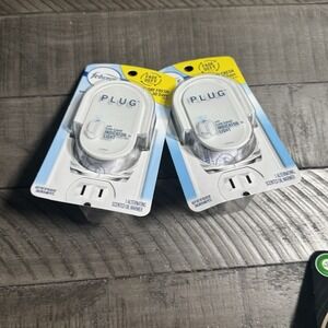 Febreze Plug In Air‎ Freshener Fade Defy Plugs, Scented Oil Warmer, (Pack of 2)